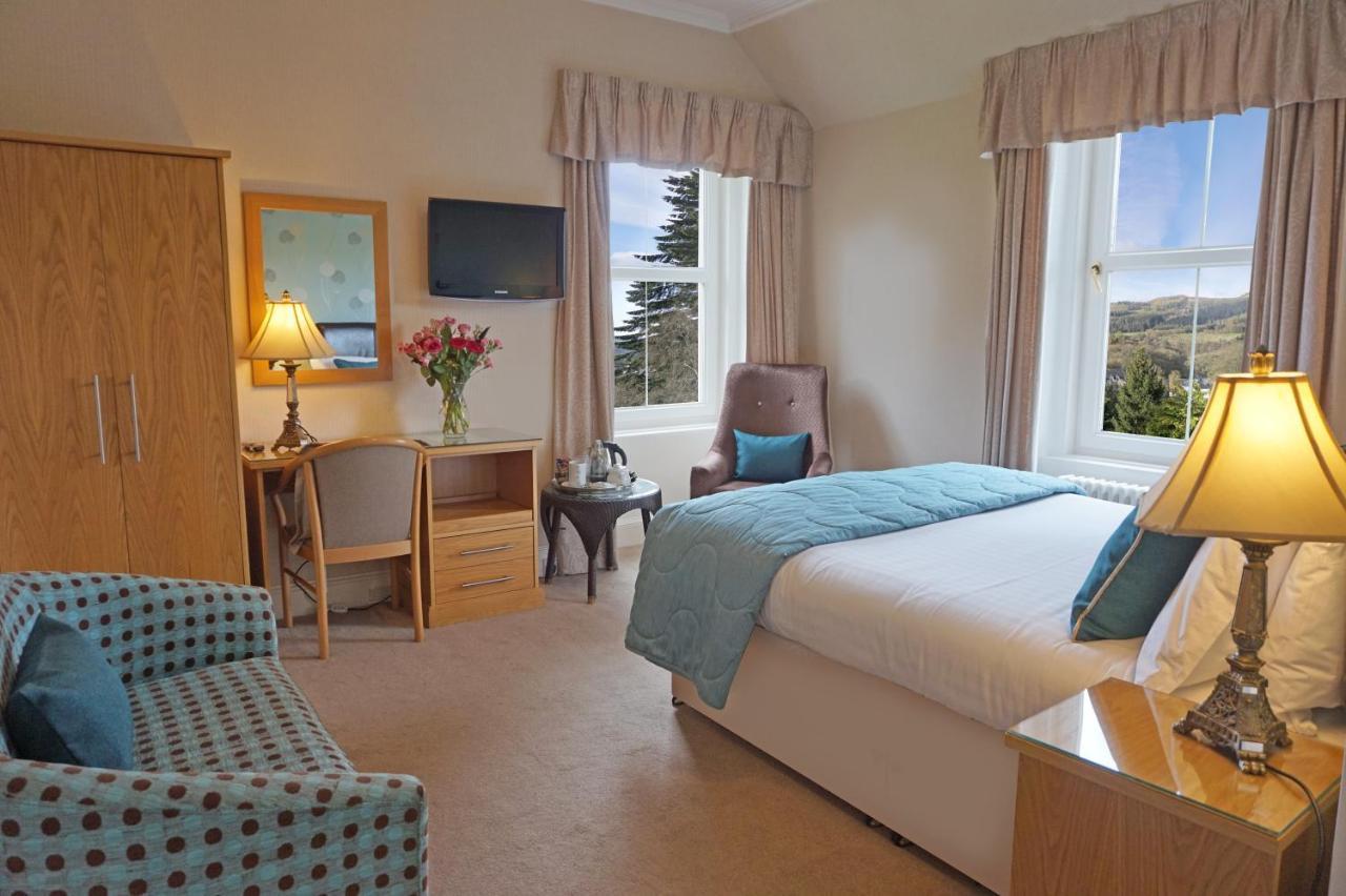 Tigh Na Cloich Hotel